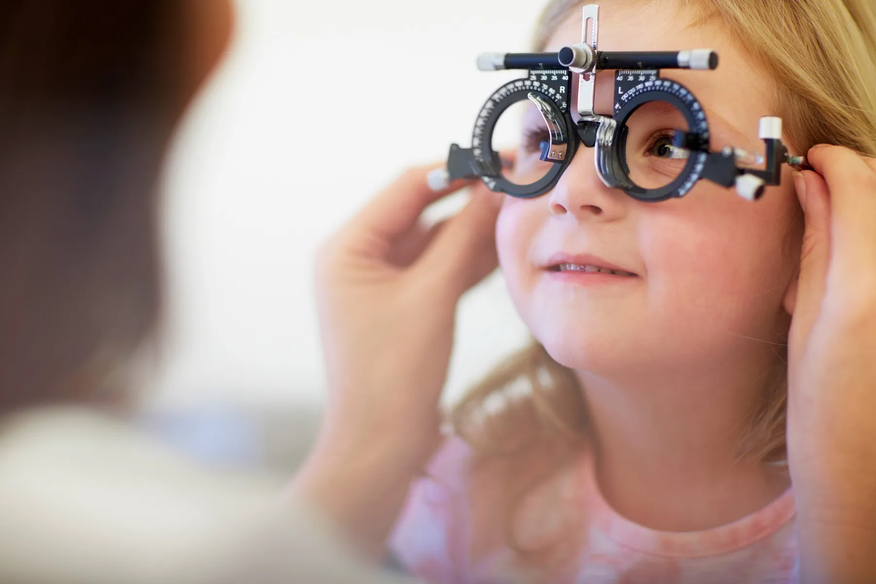 Pourquoi faire contrôler régulièrement la vue de votre enfant ?